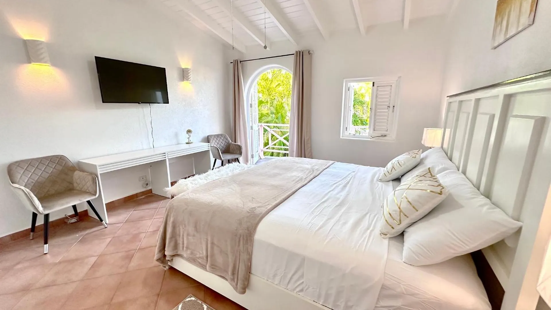 Villa 122 Sugar Hill Estate, Pools, Tennis, Gym, 5 Mins To Beach Saint James Barbados